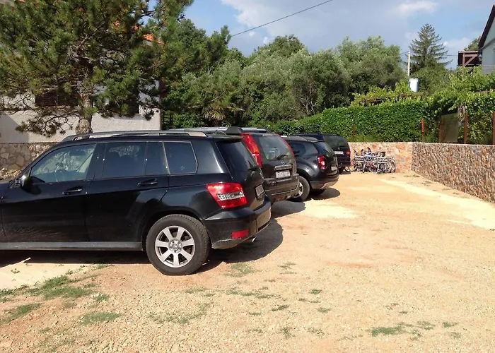 Апартаменты With A Parking Space Risika, Krk - 15609 Врбник